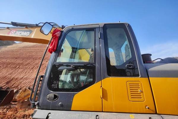 兰州市出售转让二手不详小时2021年徐工XE270DK挖掘机