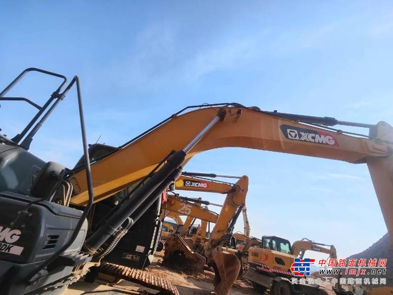 兰州市出售转让二手不详小时2021年徐工XE270DK挖掘机