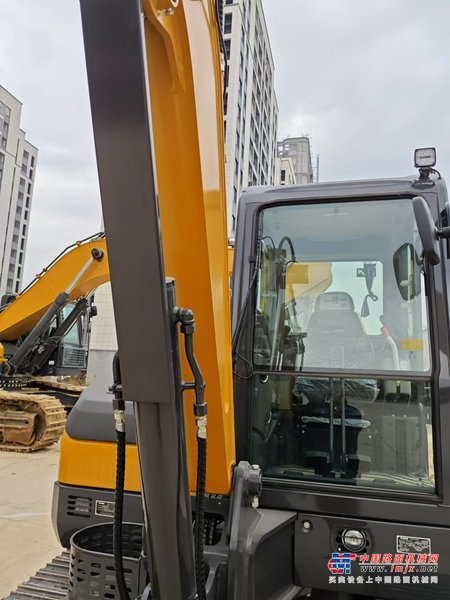 徐州市出售转让二手不详小时2024年徐工XE60G挖掘机