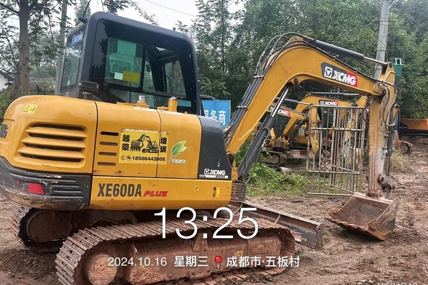 徐州市出售转让二手不详小时2021年徐工XE60DA挖掘机