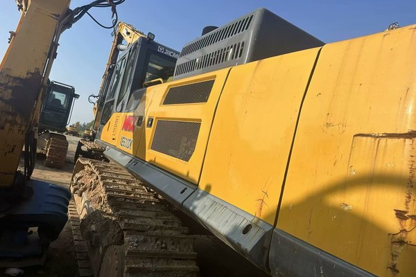 徐州市出售转让二手不详小时2020年徐工XE490D挖掘机