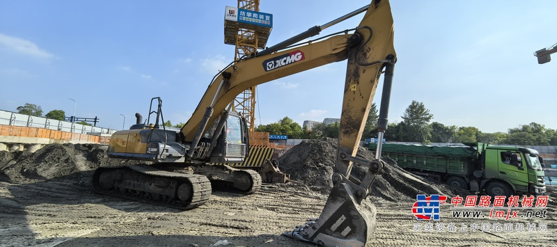 徐州市出售转让二手不详小时2020年徐工XE245DK挖掘机