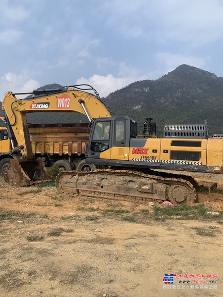 贵阳市出售转让二手不详小时2021年徐工XE550DK挖掘机