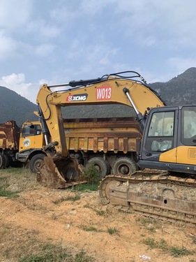 贵阳市出售转让二手不详小时2021年徐工XE550DK挖掘机