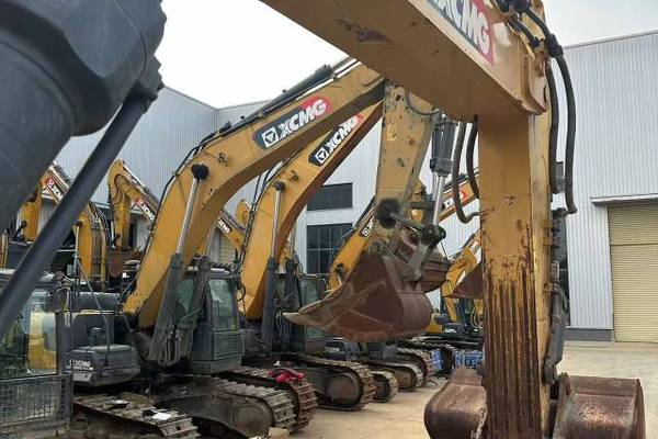 南宁市出售转让二手不详小时2019年徐工XE400DK挖掘机