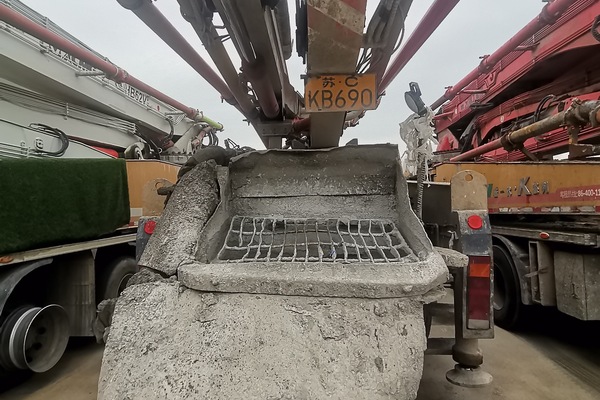 徐州市出售转让二手不详小时2020年徐工HB37V泵车