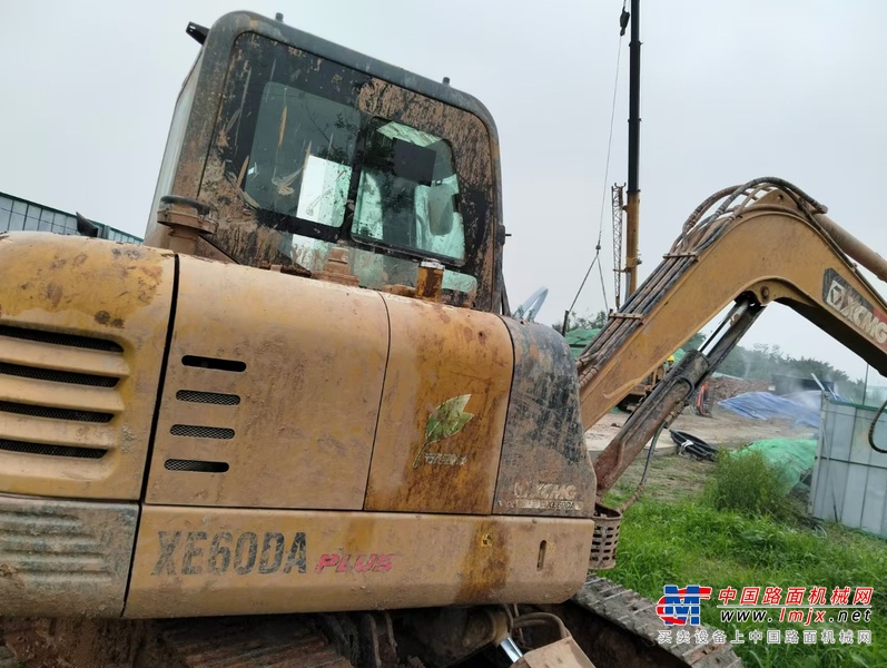 徐州市出售转让二手不详小时2021年徐工XE60DA挖掘机