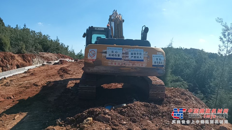 徐州市出售转让二手不详小时2021年徐工XE245DK挖掘机