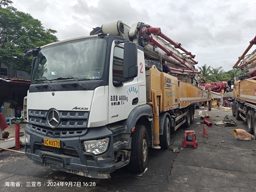 徐州市出售转让二手不详小时2020年徐工HB62V泵车