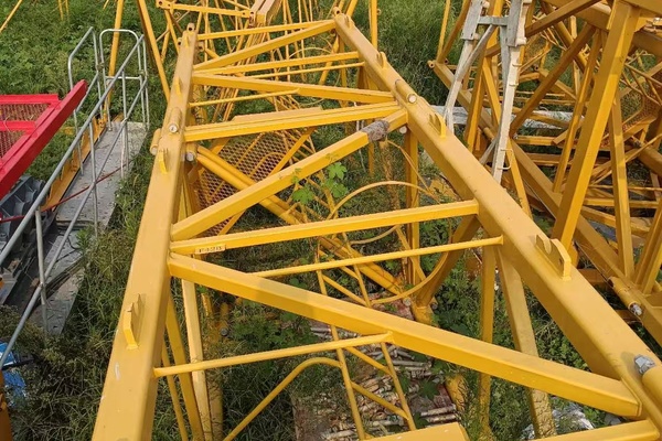 成都市出售转让二手不详小时2021年徐工XGT6010-6S1塔式起重机