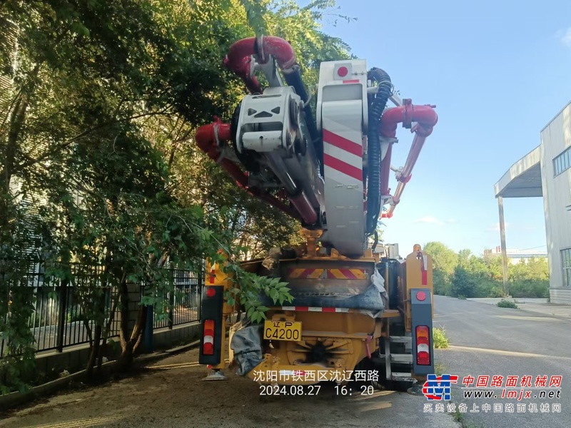 徐州市出售转让二手不详小时2019年徐工HB50V泵车