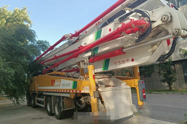 徐州市出售转让二手不详小时2019年徐工HB62V泵车
