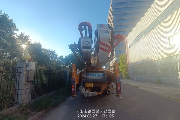 徐州市出售转让二手不详小时2020年徐工HB58V泵车