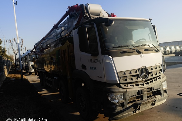 徐州市出售转让二手不详小时2019年徐工HB62V泵车