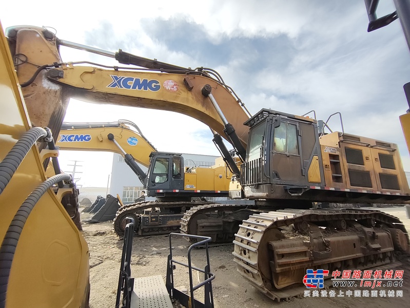 乌海市出售转让二手不详小时2021年徐工XE750D挖掘机