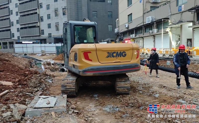 徐州市出售转让二手不详小时2023年徐工XE75GA挖掘机