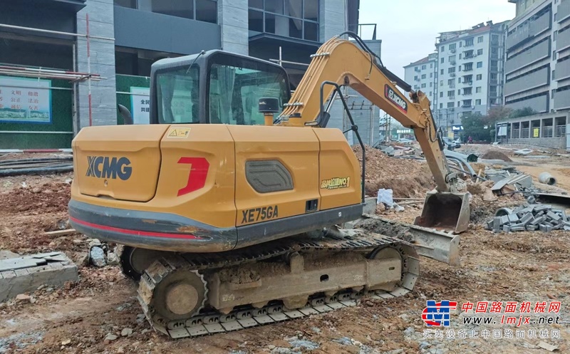 徐州市出售转让二手不详小时2023年徐工XE75GA挖掘机