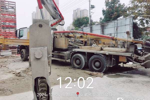阜阳市出售转让二手不详小时2021年徐工HB62V泵车