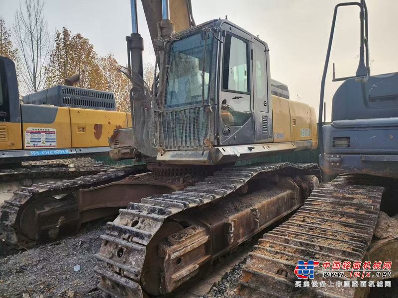 徐州市出售转让二手不详小时2019年徐工XE470D挖掘机