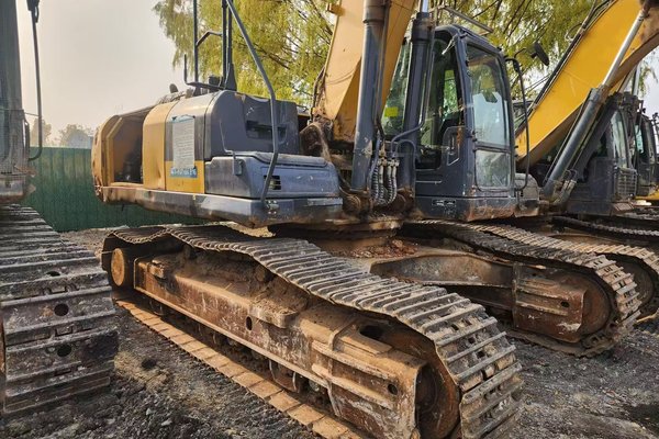 徐州市出售转让二手不详小时2018年徐工XE305D挖掘机