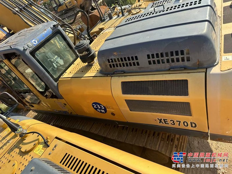 徐州市出售转让二手不详小时2018年徐工XE370D挖掘机