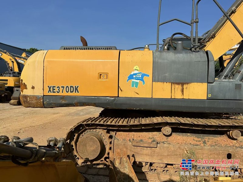 徐州市出售转让二手不详小时2018年徐工XE370D挖掘机