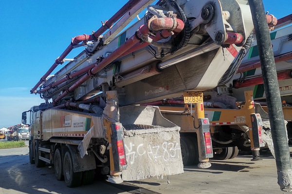 徐州市出售转让二手不详小时2020年徐工HB62V泵车