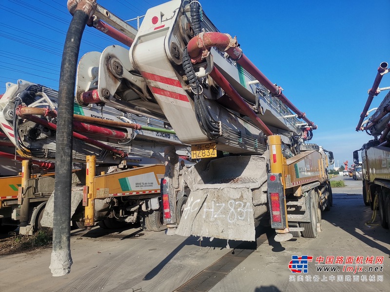 徐州市出售转让二手不详小时2020年徐工HB62V泵车