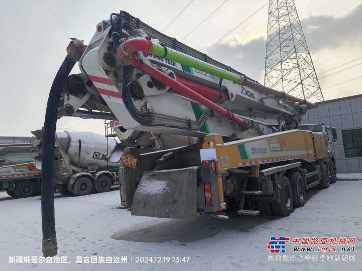 乌鲁木齐市出售转让二手不详小时2020年徐工HB58V泵车