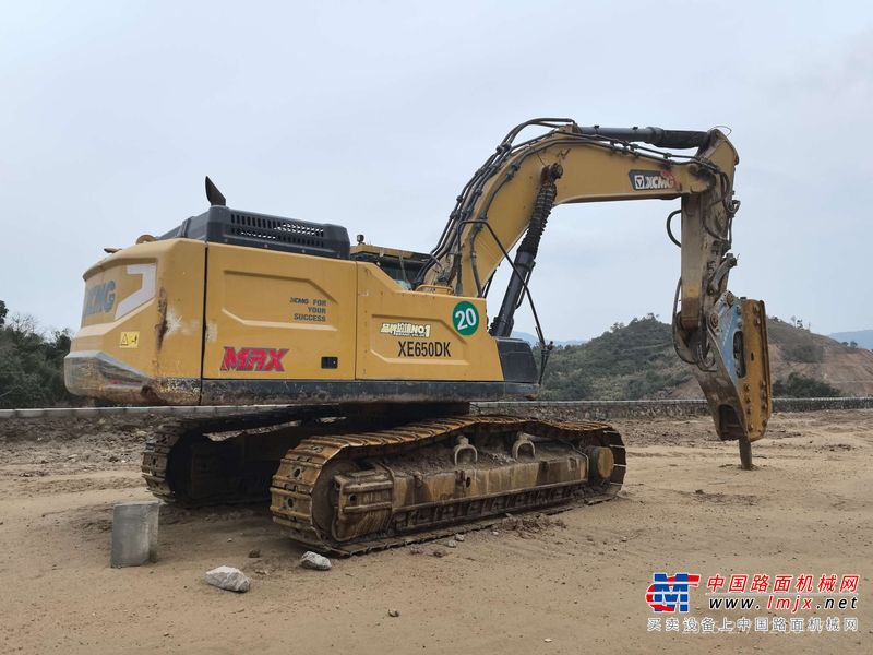 徐州市出售转让二手不详小时2021年徐工XE600DK挖掘机