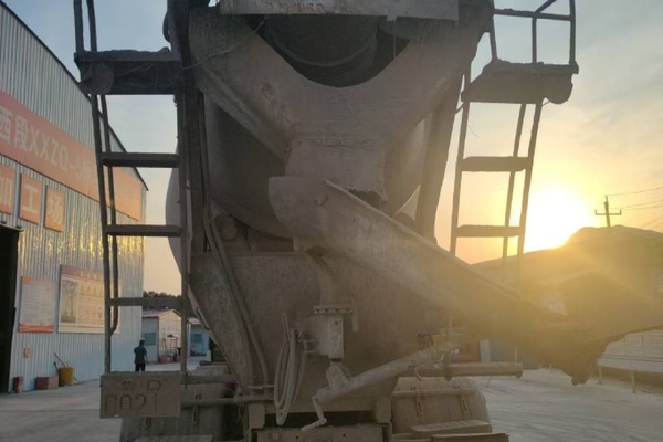 徐州市出售转让二手不详小时2020年徐工G4806E搅拌运输车