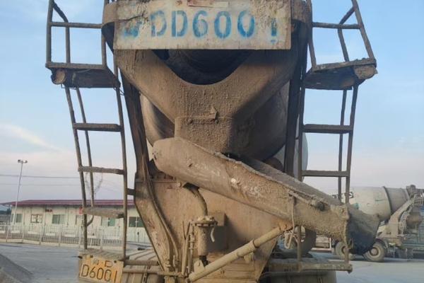 石家庄市出售转让二手不详小时2020年徐工G4806E搅拌运输车