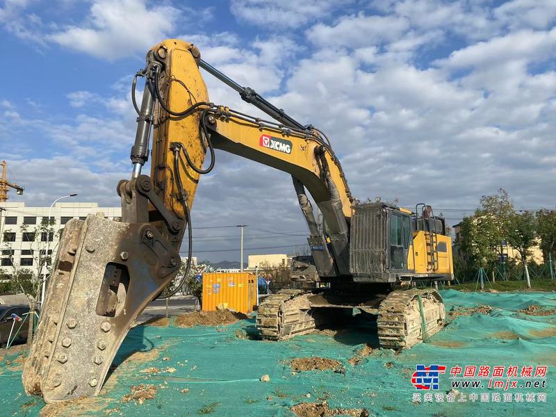 徐州市出售转让二手不详小时2021年徐工XE690DK挖掘机