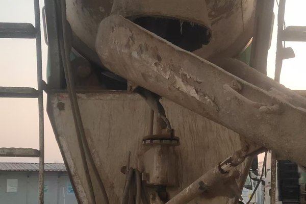 徐州市出售转让二手不详小时2021年徐工G4806D搅拌运输车