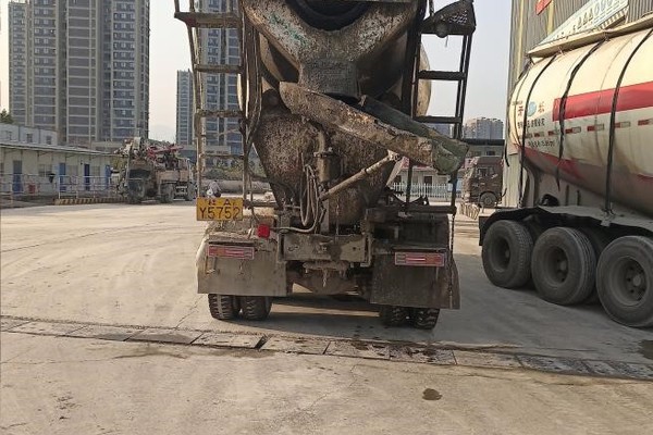 金华市出售转让二手不详小时2020年徐工G4805E搅拌运输车