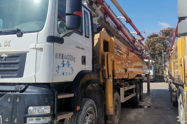 徐州市出售转让二手不详小时2020年徐工HB62V泵车