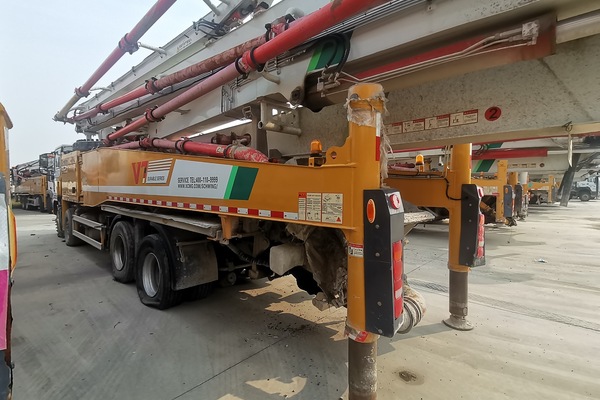 徐州市出售转让二手不详小时2020年徐工HB62V泵车