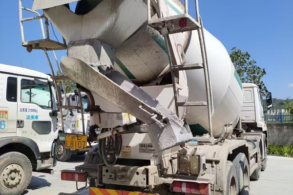 兰州市出售转让二手不详小时2022年徐工G4804B搅拌运输车