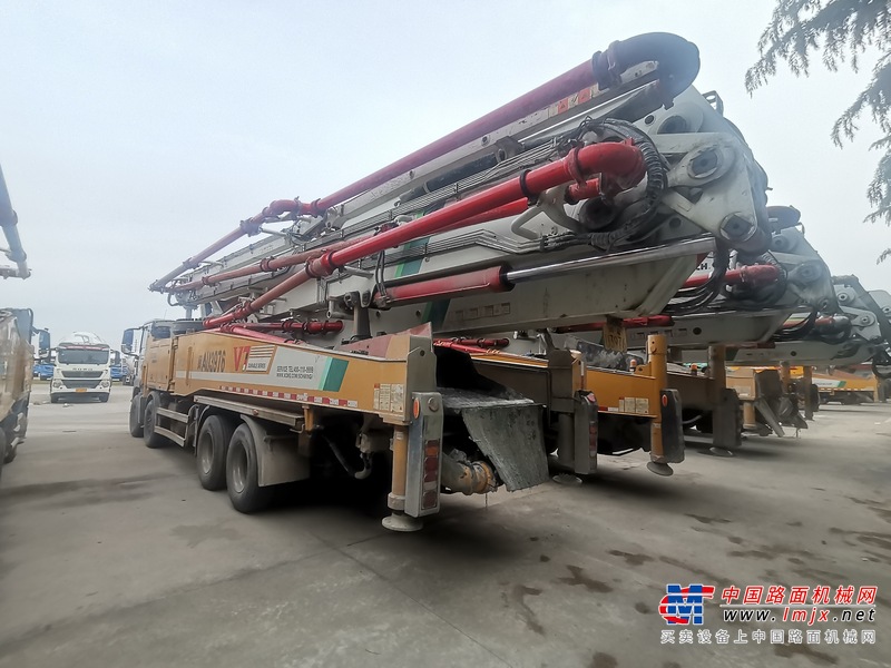 无锡市出售转让二手不详小时2021年徐工HB58V泵车