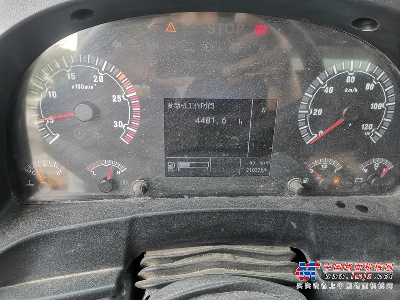 无锡市出售转让二手不详小时2021年徐工HB58V泵车