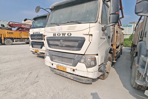 珠海市出售转让二手不详小时2020年徐工HB52V泵车