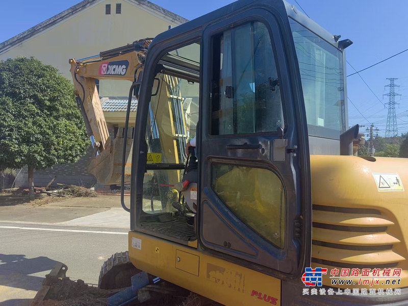 徐州市出售转让二手不详小时2021年徐工XE60DA挖掘机