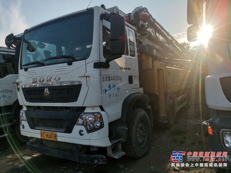 珠海市出售转让二手不详小时2020年徐工HB58V泵车