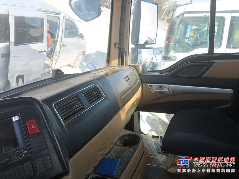上海出售转让二手不详小时2021年徐工G4804B搅拌运输车