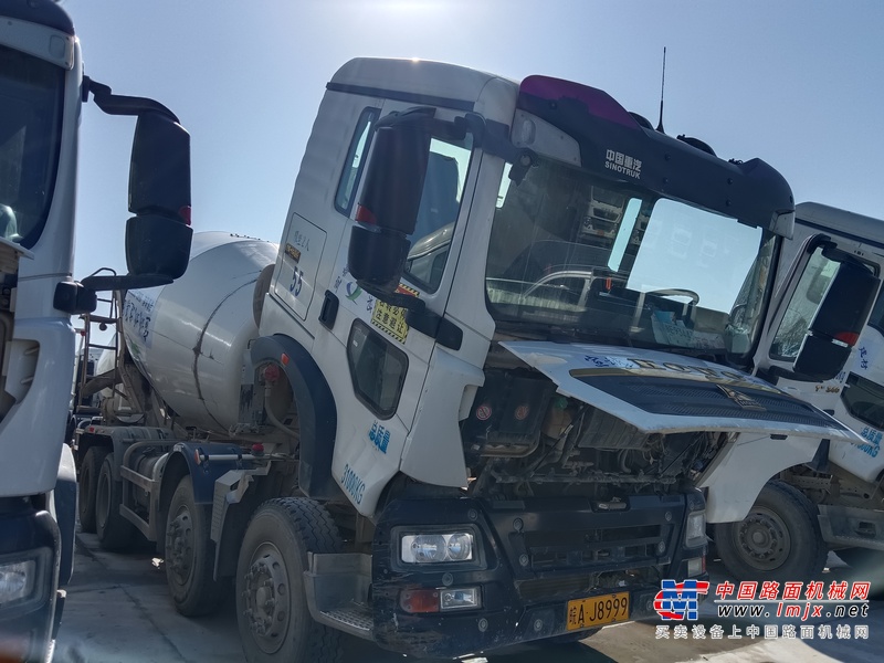 上海出售转让二手不详小时2021年徐工G4804B搅拌运输车