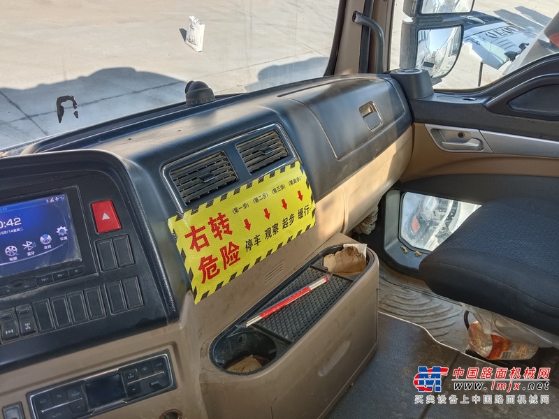 上海出售转让二手不详小时2021年徐工G4804B搅拌运输车