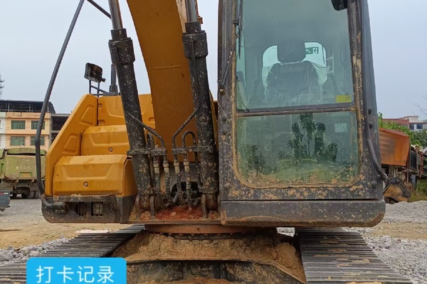徐州市出售转让二手不详小时2023年徐工XE135GA挖掘机