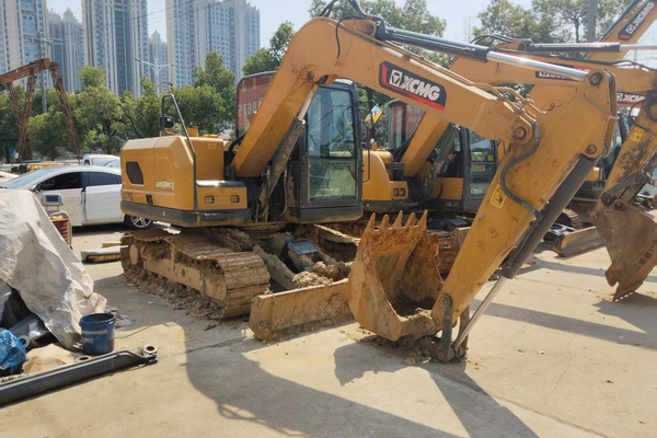 徐州市出售转让二手不详小时2023年徐工XE75G挖掘机