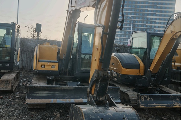 徐州市出售转让二手不详小时2023年徐工XE75G挖掘机