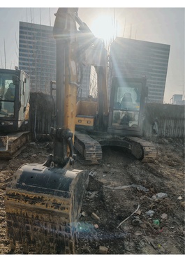 徐州市出售转让二手不详小时2024年徐工XE75G挖掘机